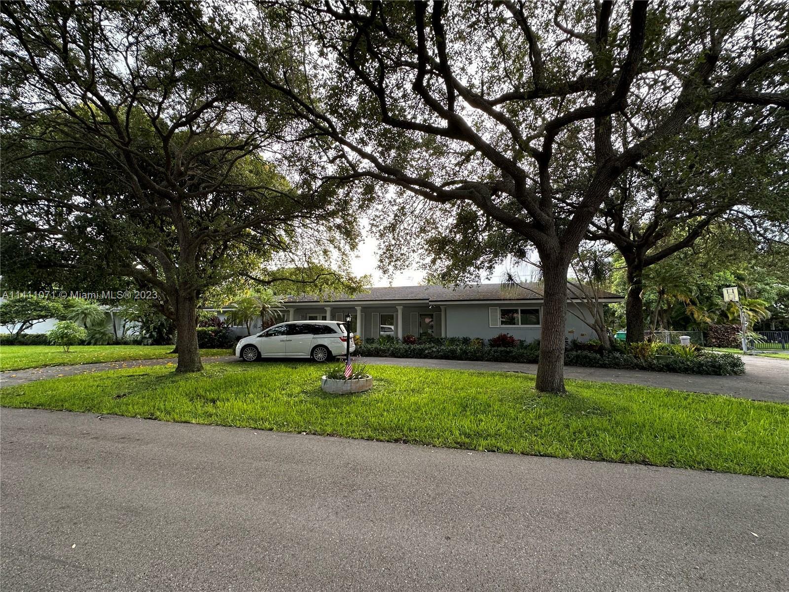 Property Photo:  8425 SW 149th Dr  FL 33158 