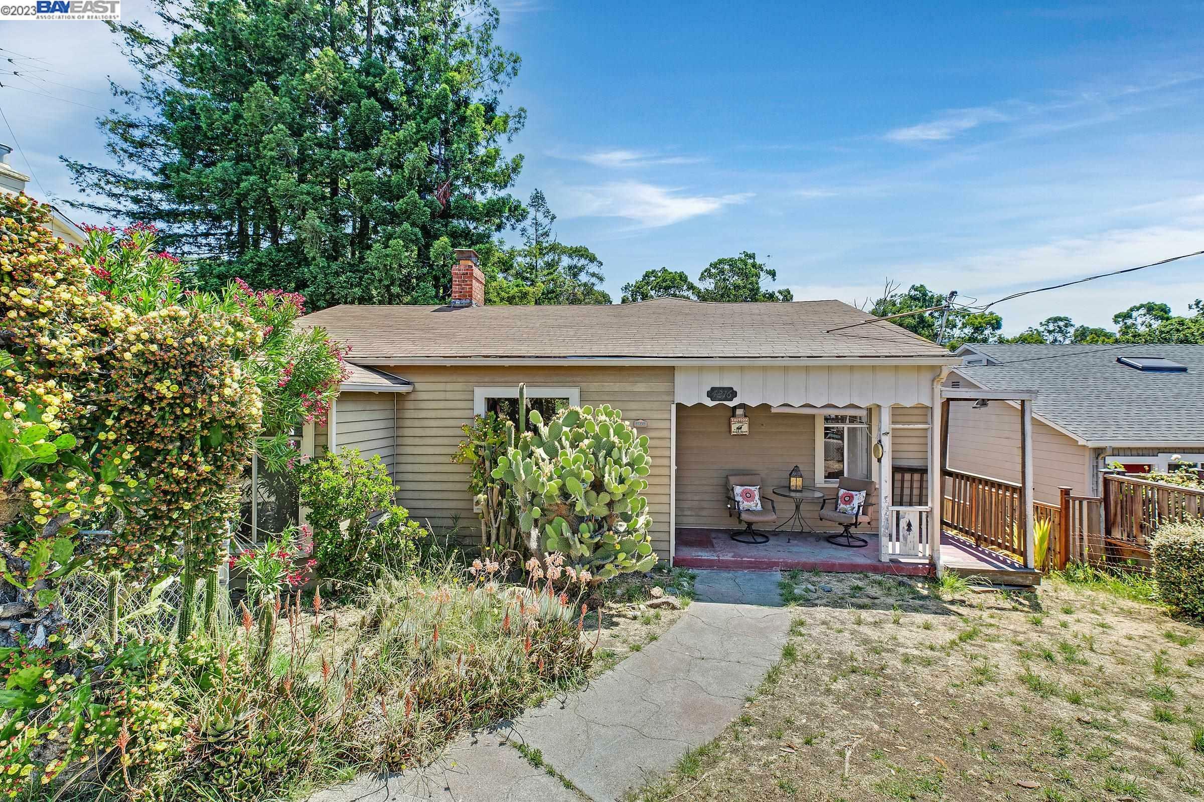 Property Photo:  4216 Knoll Ave  CA 94619 