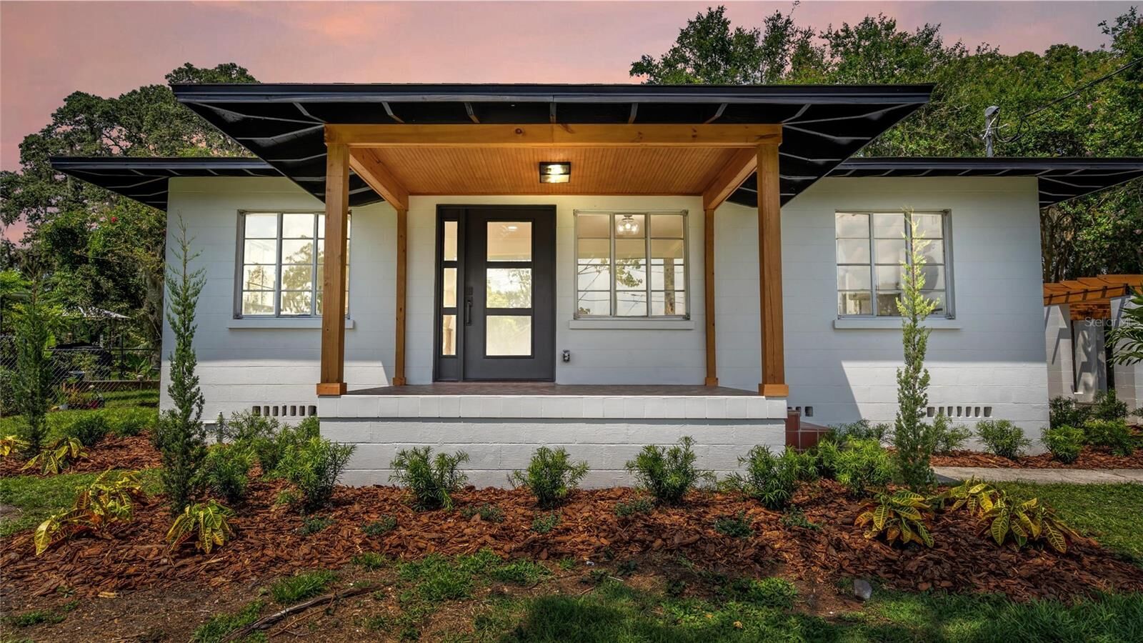 Property Photo:  212 Lake Bonny Drive E  FL 33801 