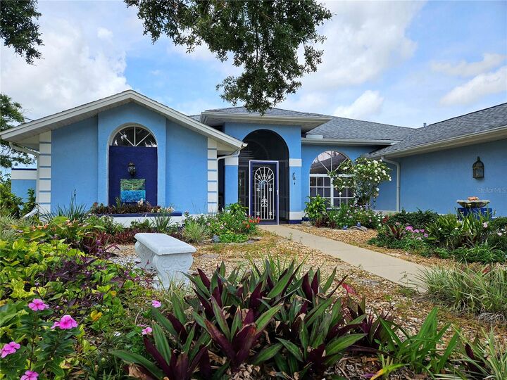 Property Photo:  23 Pinehurst Place  FL 33947 