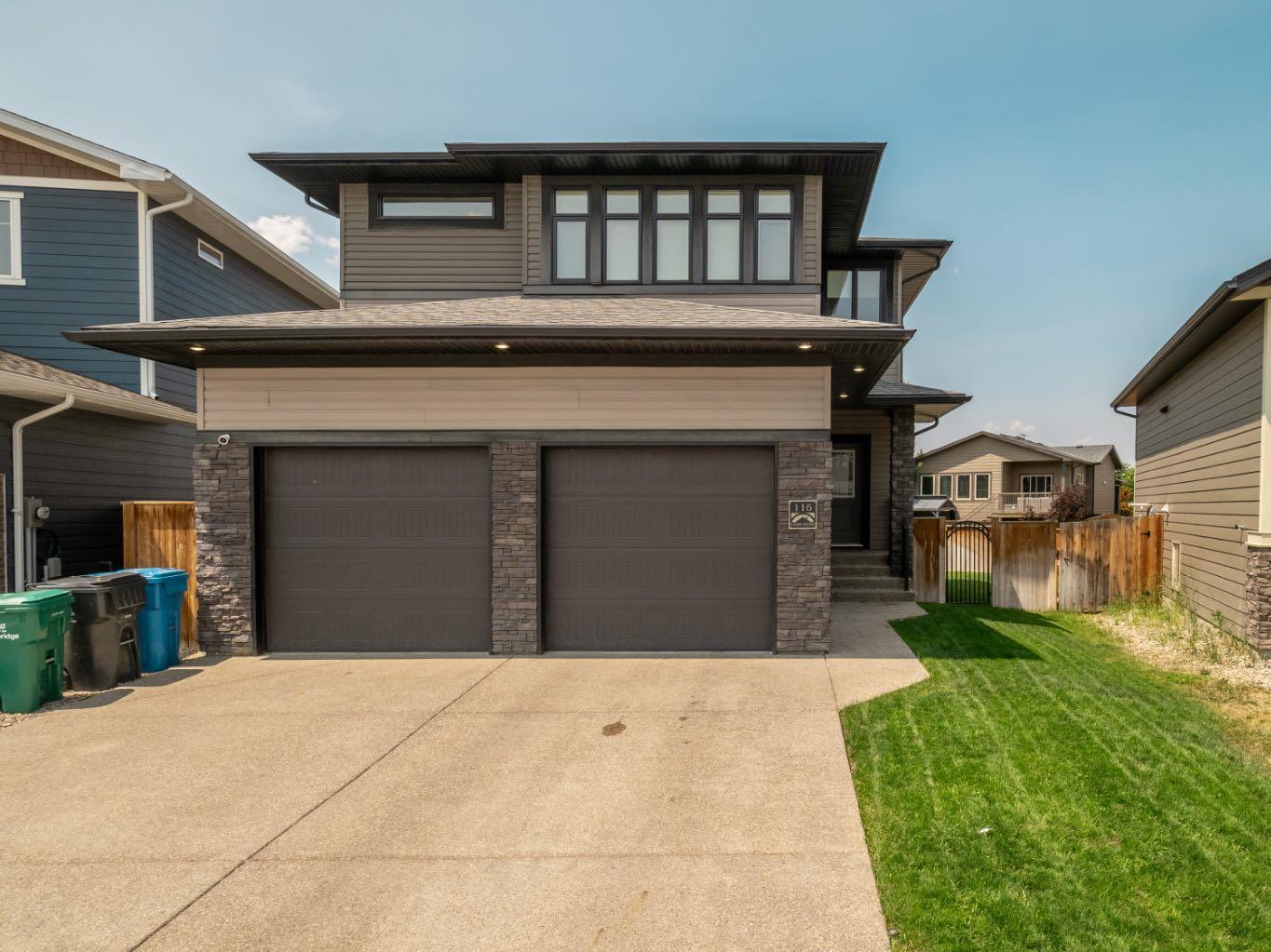 Property Photo: 116 Riverhurst Cove W AB T1K 7A3