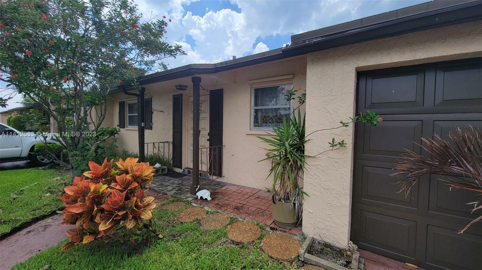 Property Photo:  7708 Margate Blvd C8-5  FL 33063 