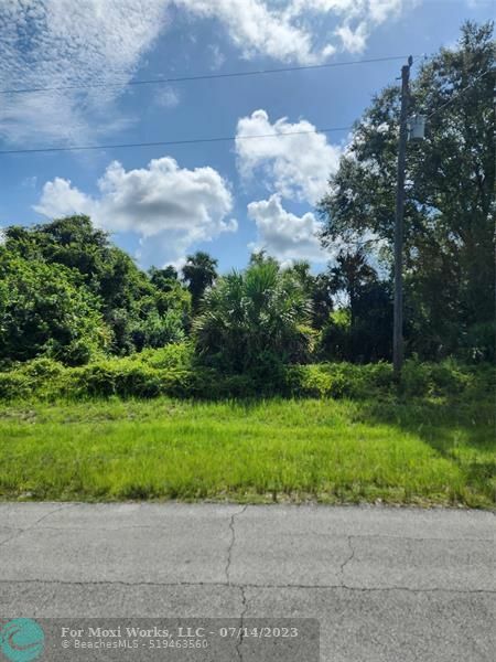 2039 Detroit Drive  Other City - In the State of Florida FL 33935 photo