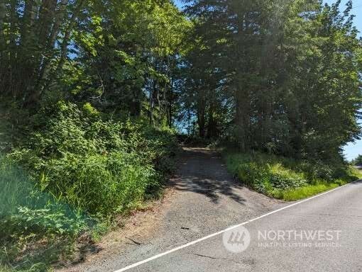 Property Photo: 8433 Grandview Road WA 98223