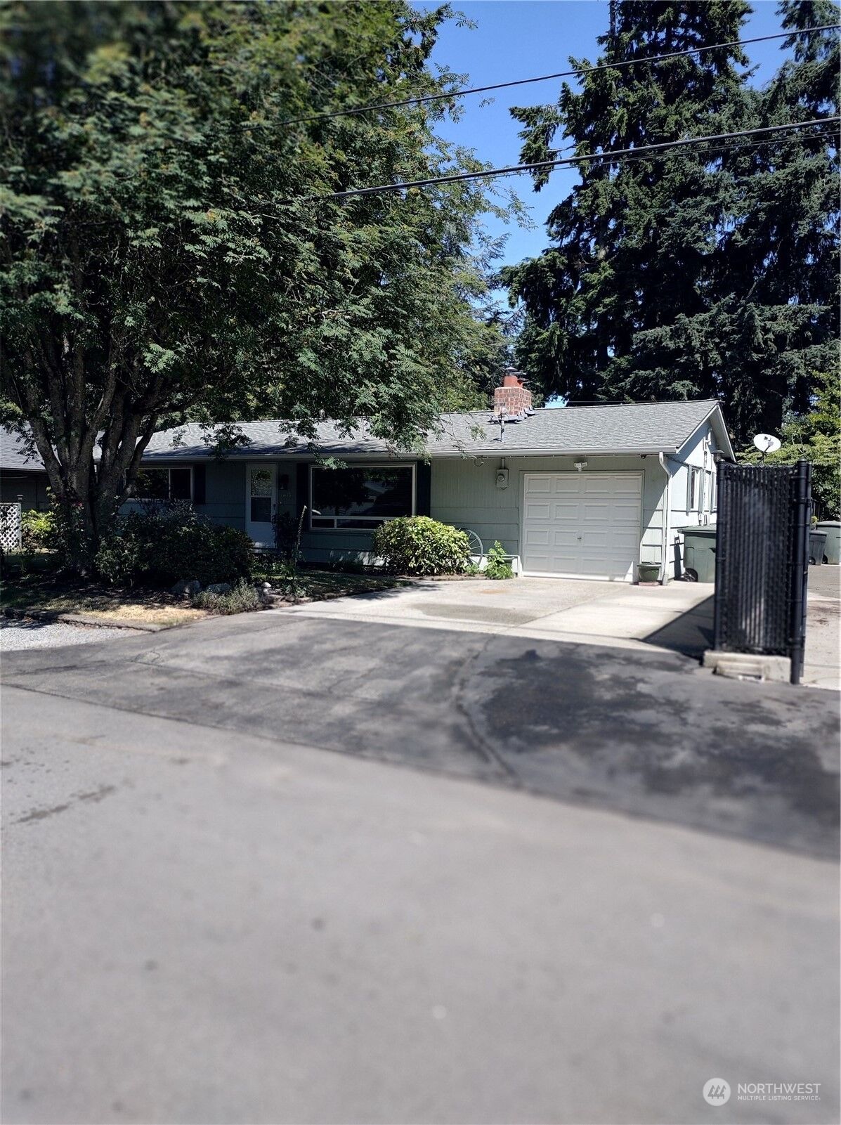 Property Photo:  7619  194th Street SW  WA 98026 