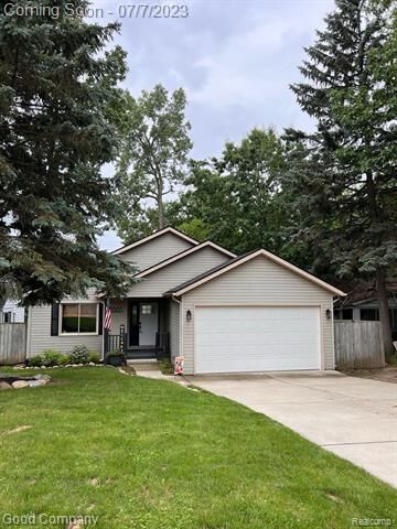 3865 Oak Knoll Road  Waterford Twp MI 48328 photo