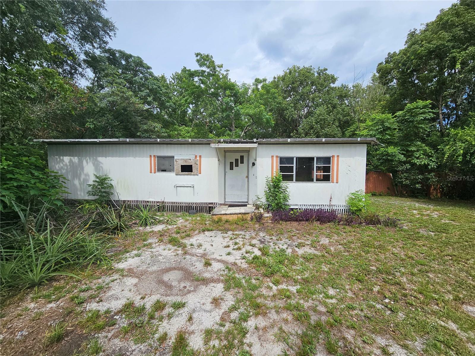 Property Photo: 1049 Osceola Trl FL 32707
