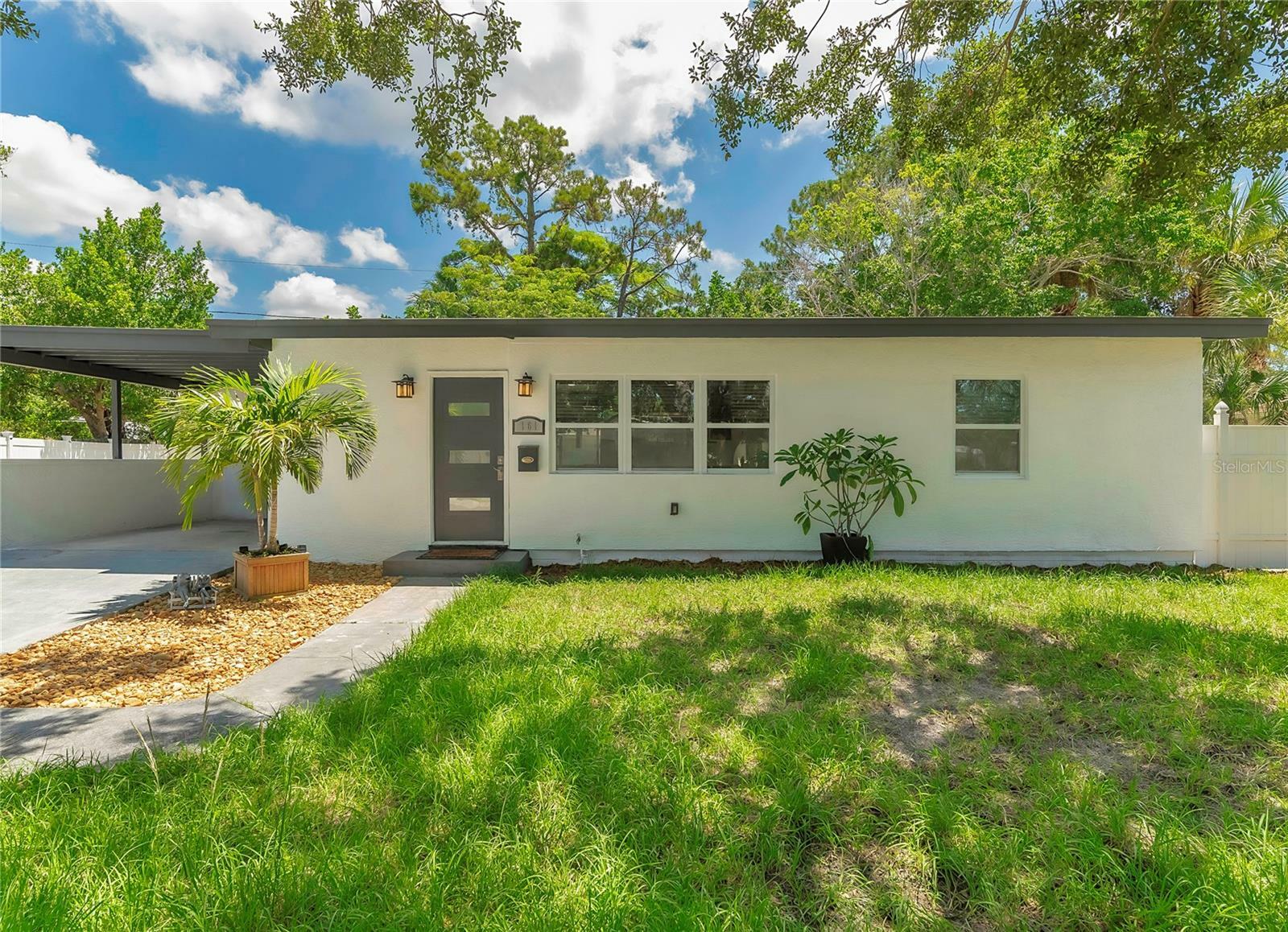 Property Photo:  161 40th Avenue SE  FL 33705 