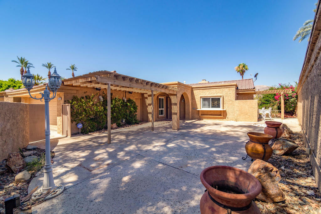Property Photo: 44645 Monaco Circle CA 92260