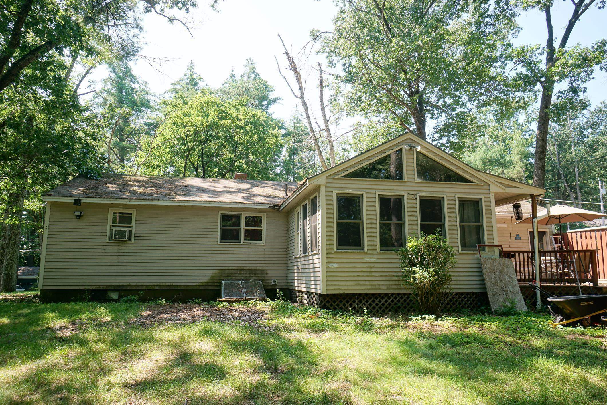 Property Photo: 21 Woodward Drive NH 03055