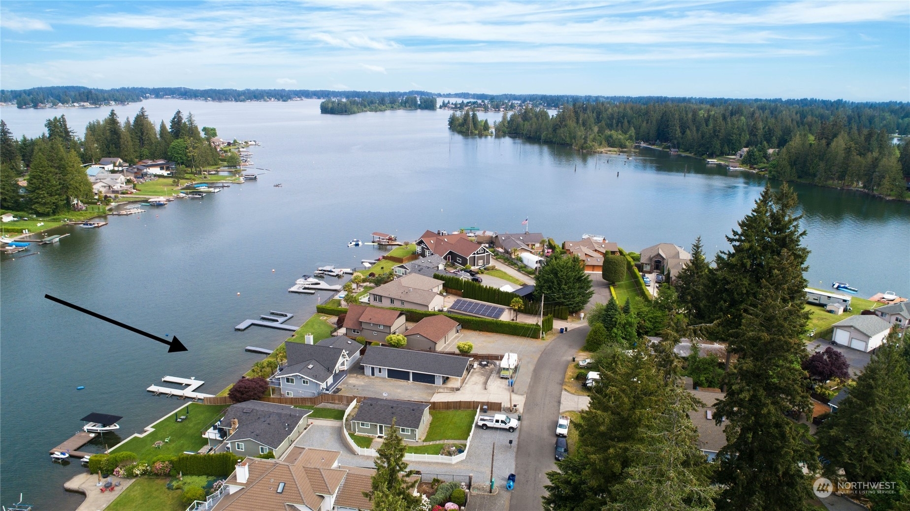 Property Photo:  4613 N Island Drive E  WA 98391 