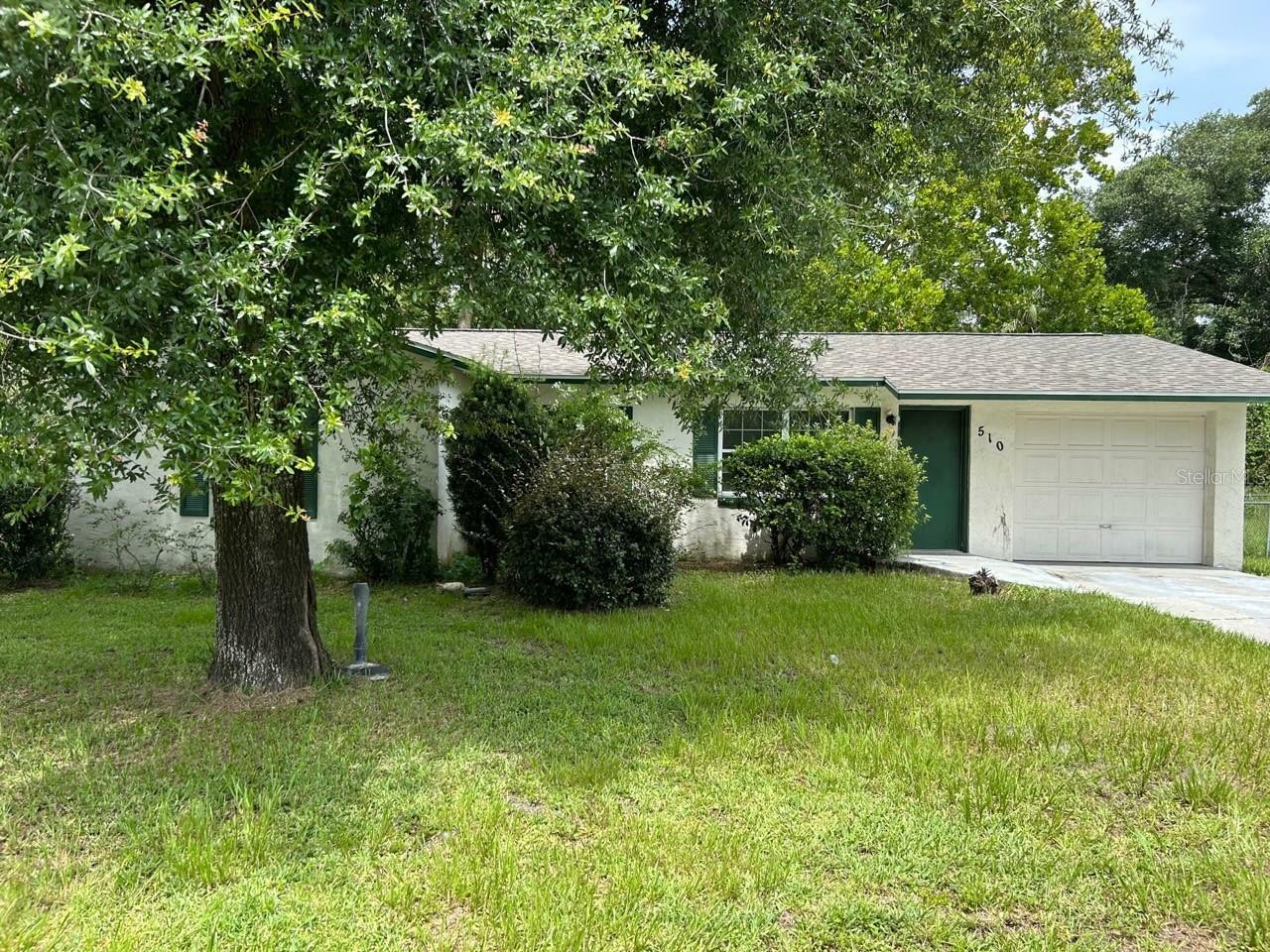 Property Photo:  510 Glover Street  FL 32726 