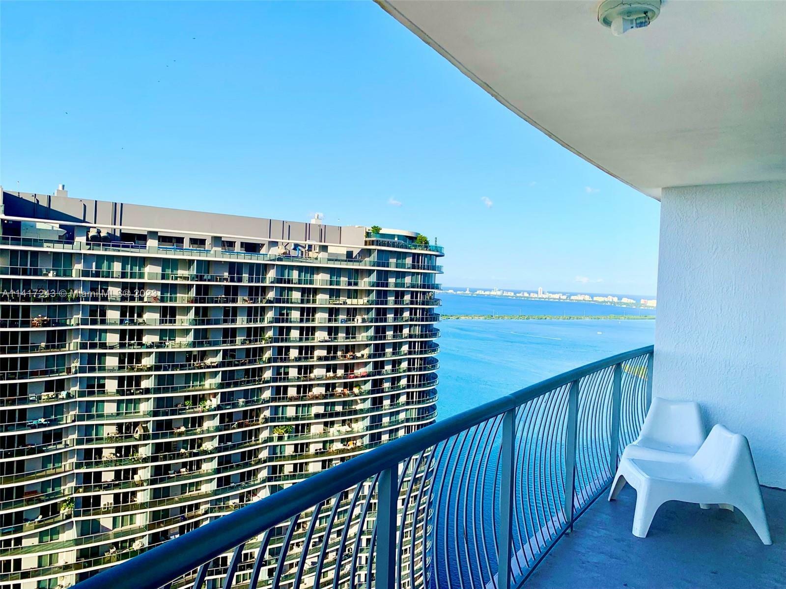 Property Photo:  1750 N Bayshore Dr 5511  FL 33132 