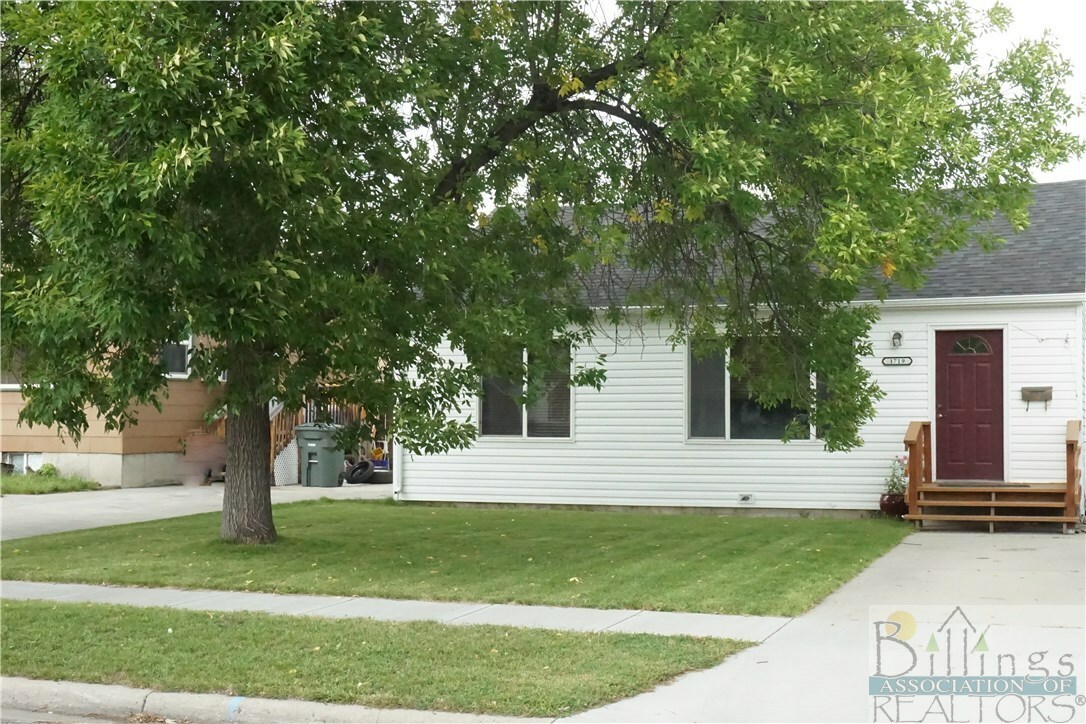 Property Photo:  1719 Alderson Ave  MT 59102 