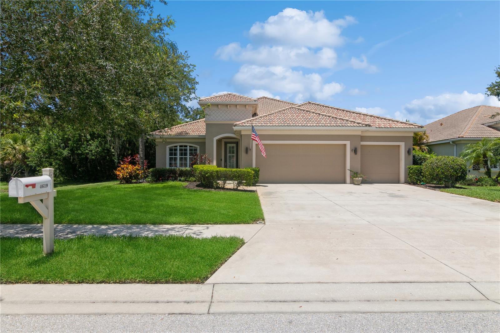 Property Photo:  4619 62nd Terrace E  FL 34203 