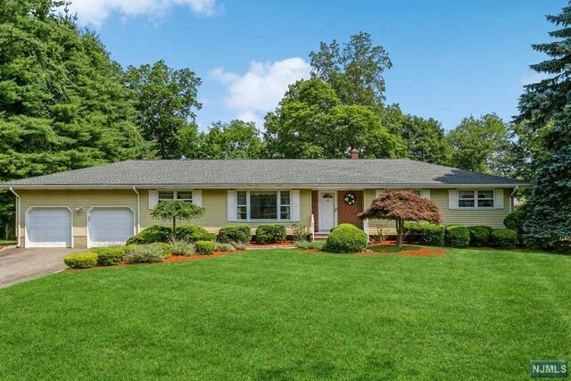 Property Photo: 604 Woodland Court NJ 07675