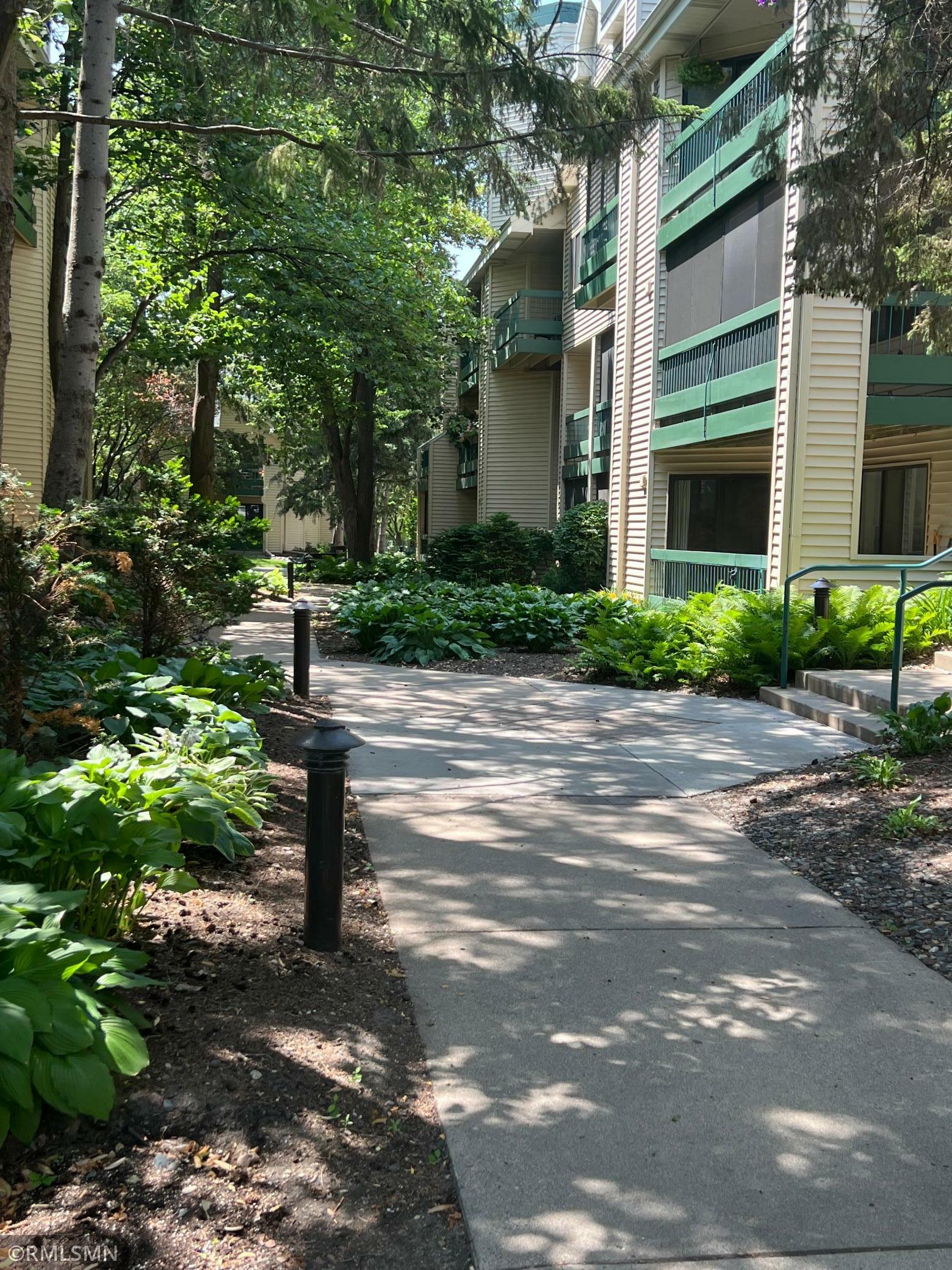 7602 York Avenue S 7311  Edina MN 55435 photo