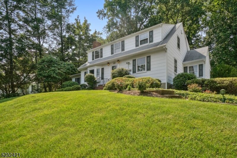 Property Photo: 1090 Sunny Slope Dr NJ 07092