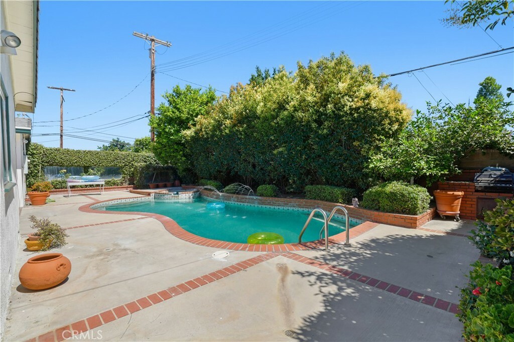 Property Photo:  16604 Dearborn Street  CA 91343 