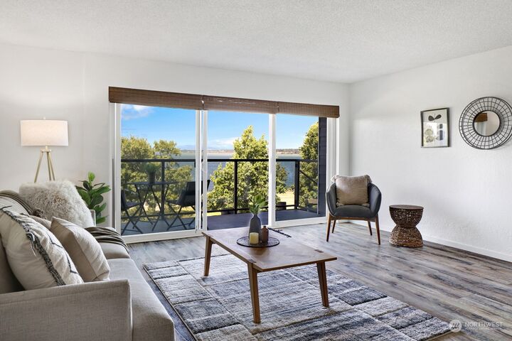 Property Photo:  444 S State Street 105  WA 98225 