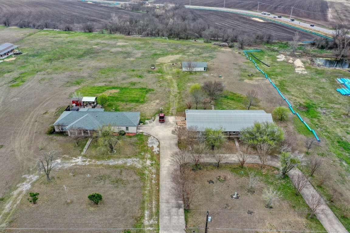 Property Photo:  1836 County Road 109  TX 78634 