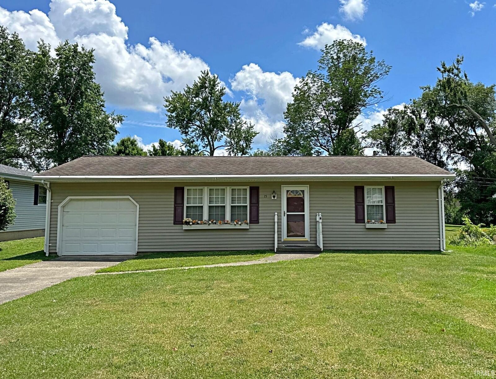 Property Photo:  15 Lynwood Drive  IN 47501 
