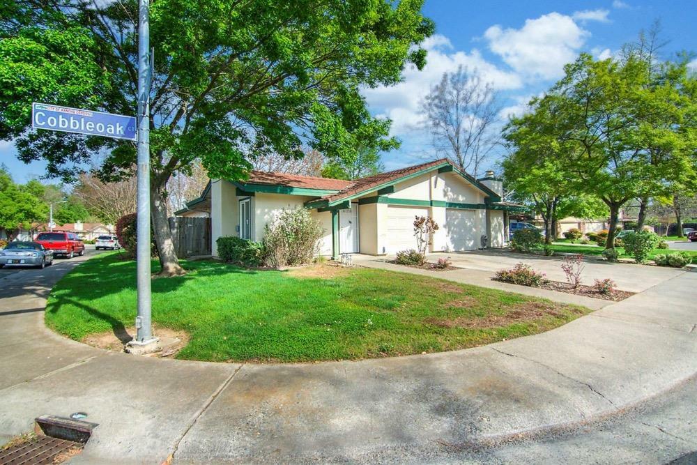 Property Photo:  2375 Cobbleoak Court 94  CA 95670 