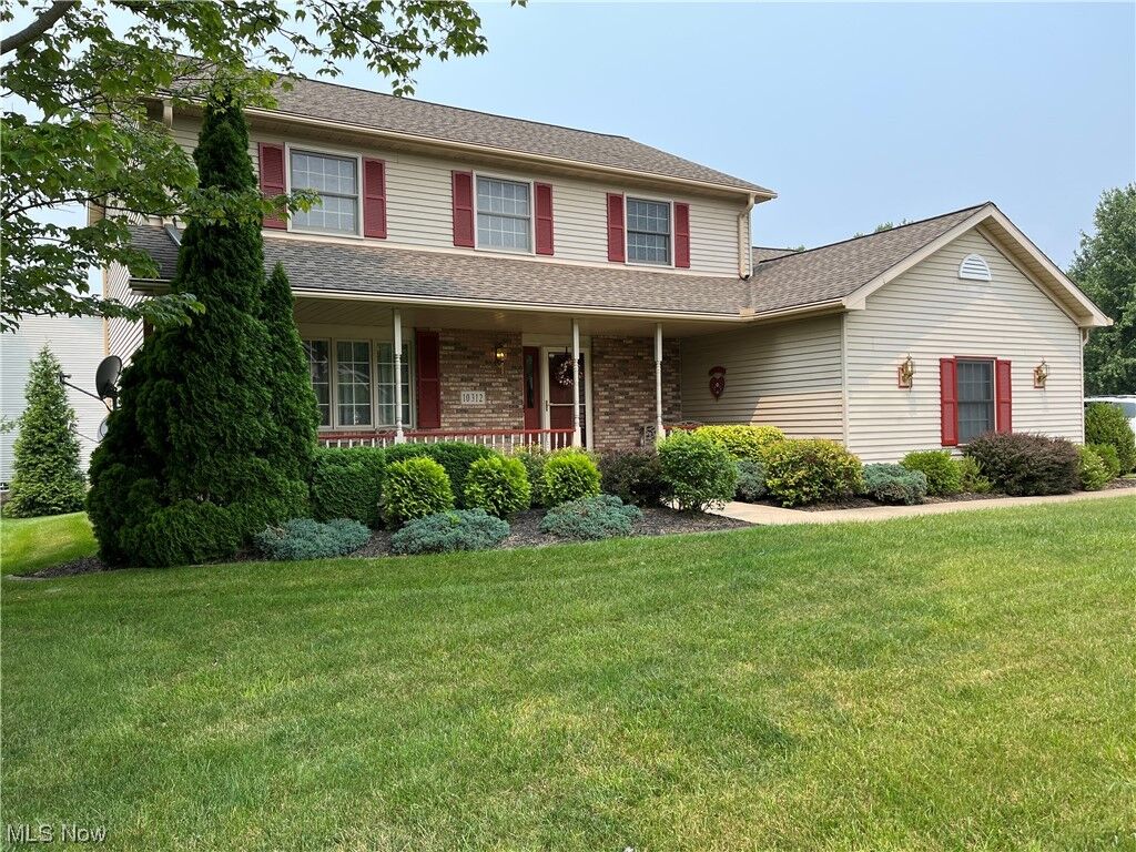Property Photo:  10312 Forestview Drive  OH 44136 