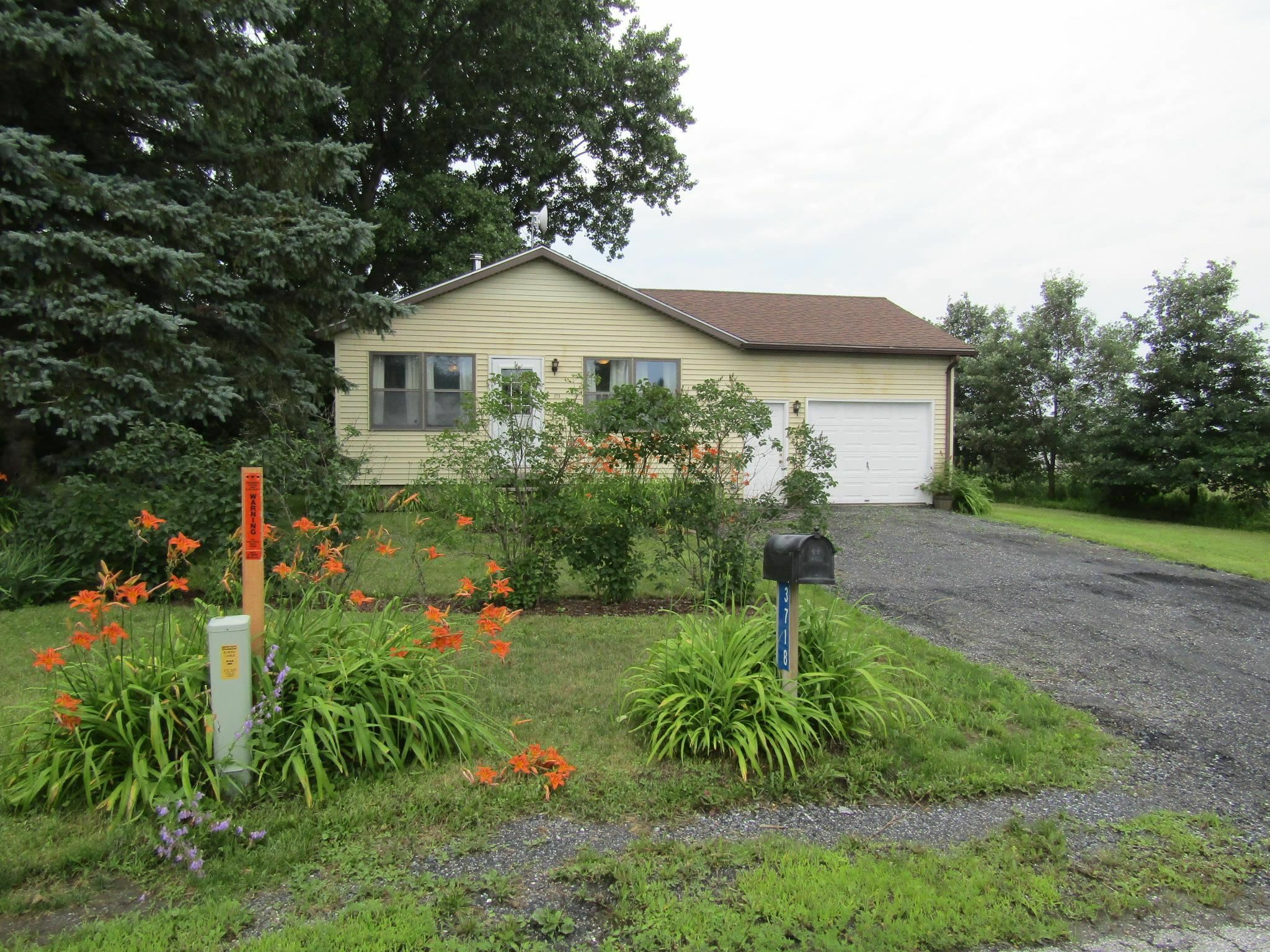 Property Photo:  3718 Main Street  VT 05463 