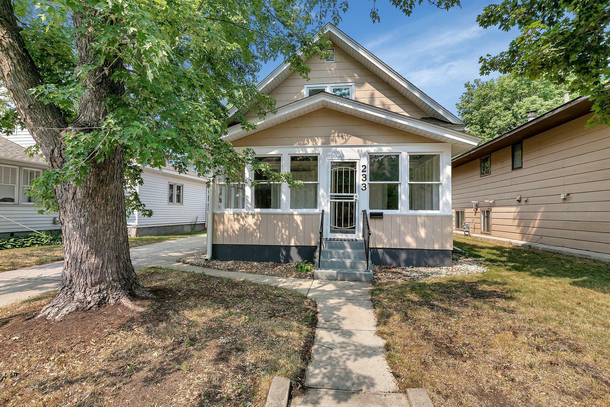 Property Photo:  233 24th Avenue N  MN 56303 