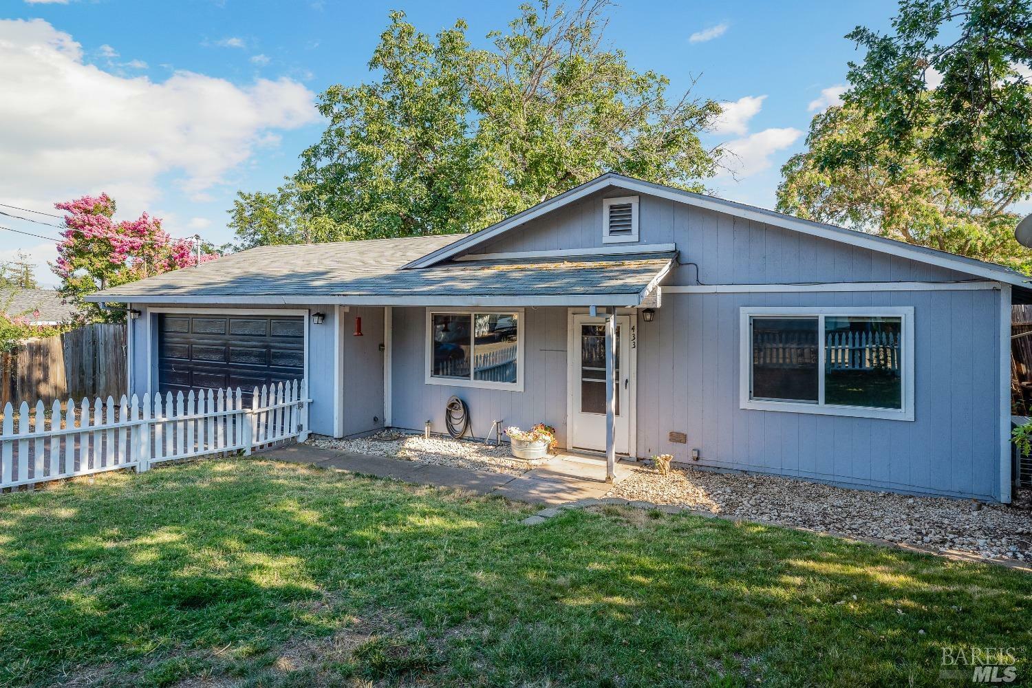 Property Photo: 433 Avenue B Street CA 95453