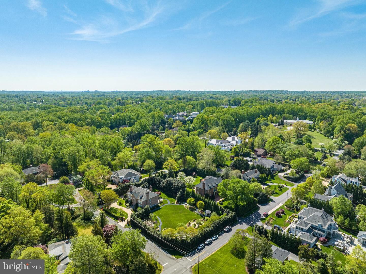 Property Photo:  923 Douglass Drive  VA 22101 