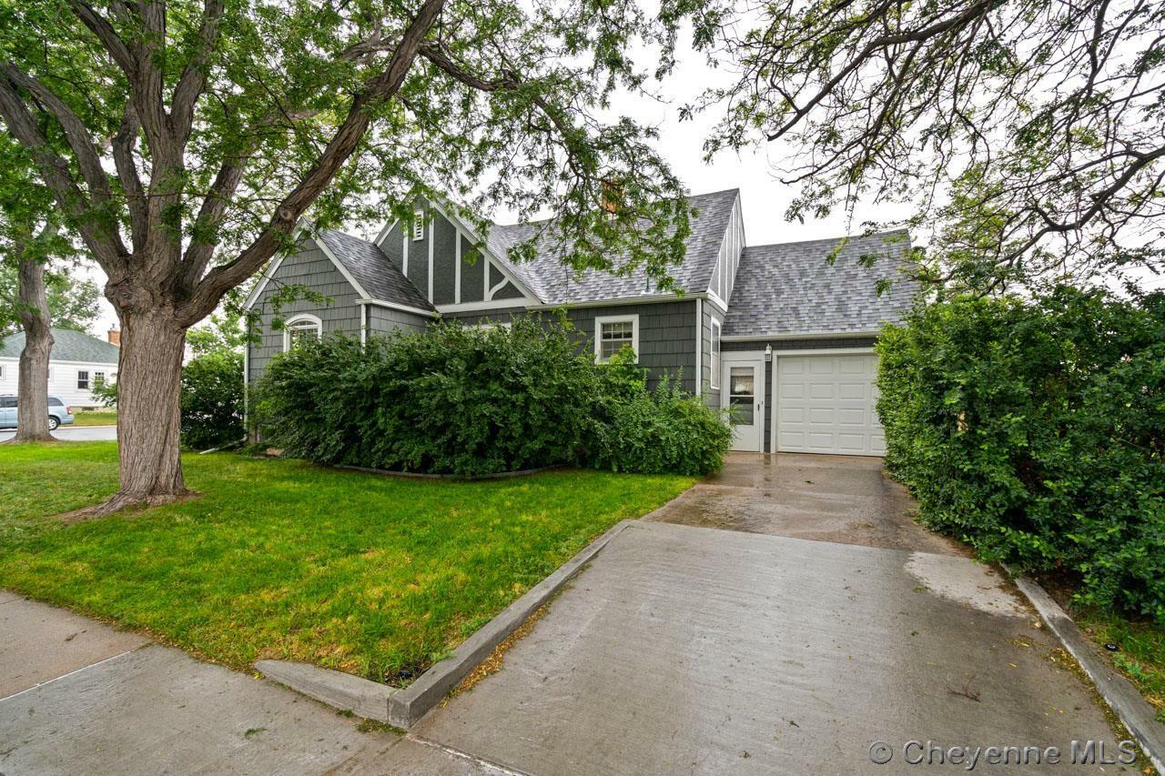 Property Photo:  1738 E 21st St  WY 82001 