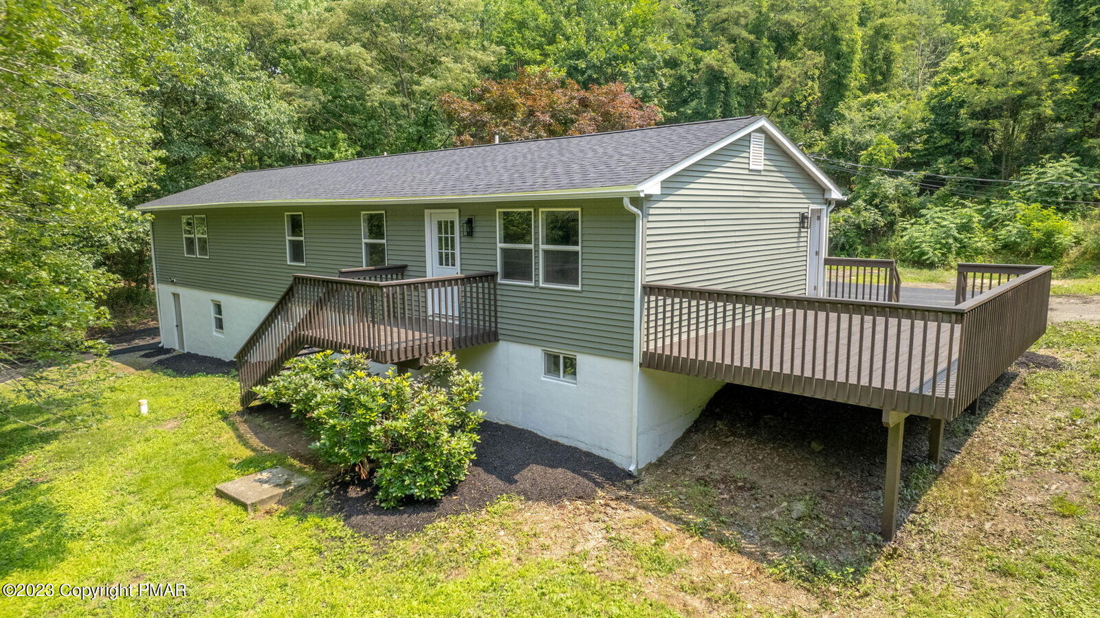 Property Photo: 5520 Mountain Drive PA 18322