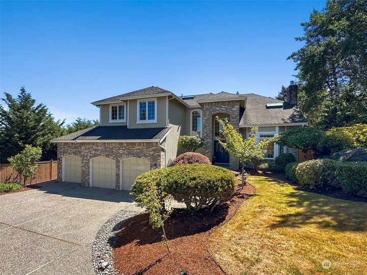 House for sale in Redmond 16507 NE 50th Street, Redmond, WA 98052