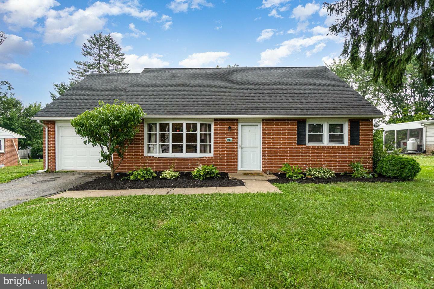 Property Photo:  2528 Miller Road  PA 17520 