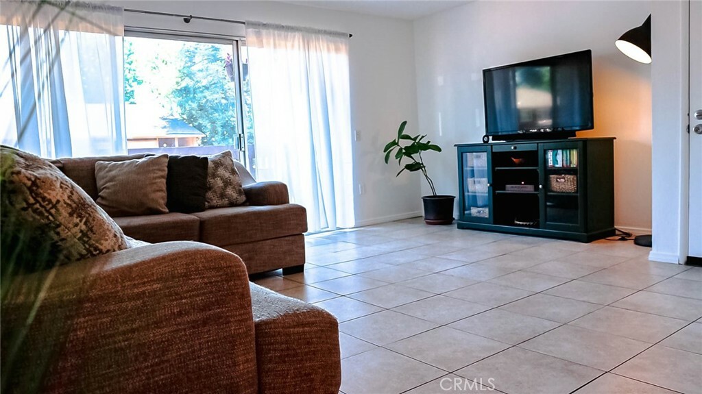 Property Photo:  1094 Cabrillo Park Drive H  CA 92701 