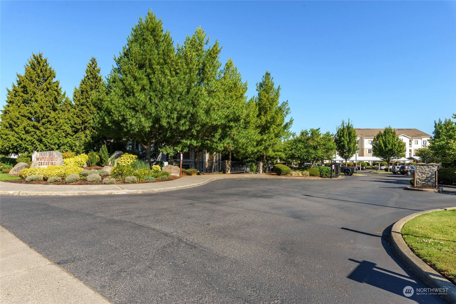 2 bed Puyallup home for sale 10015 186th Place E 211, Puyallup, WA 98375