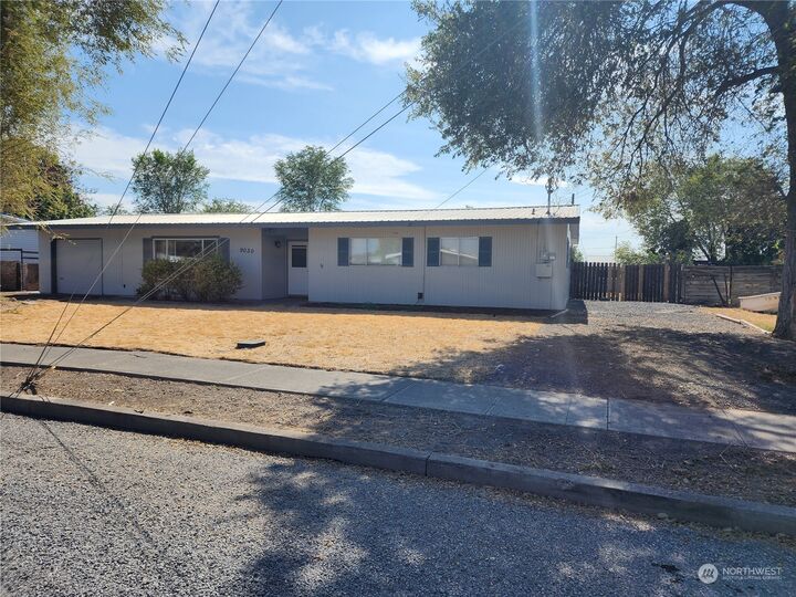 Property Photo:  9030 McConnell Drive  WA 98837 