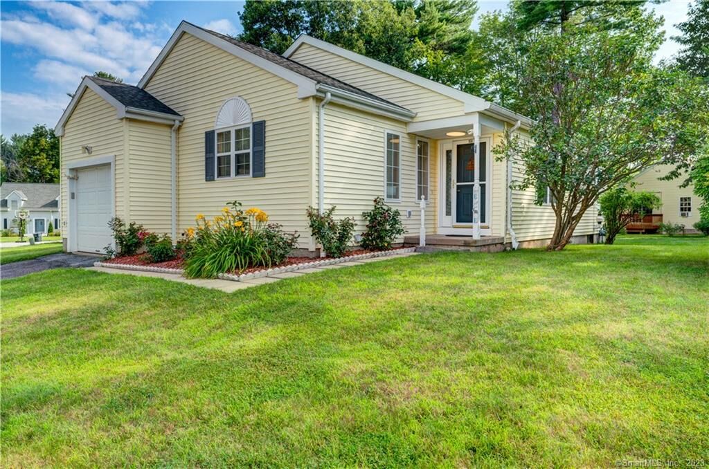 Property Photo:  108 Winterberry Way  CT 06790 