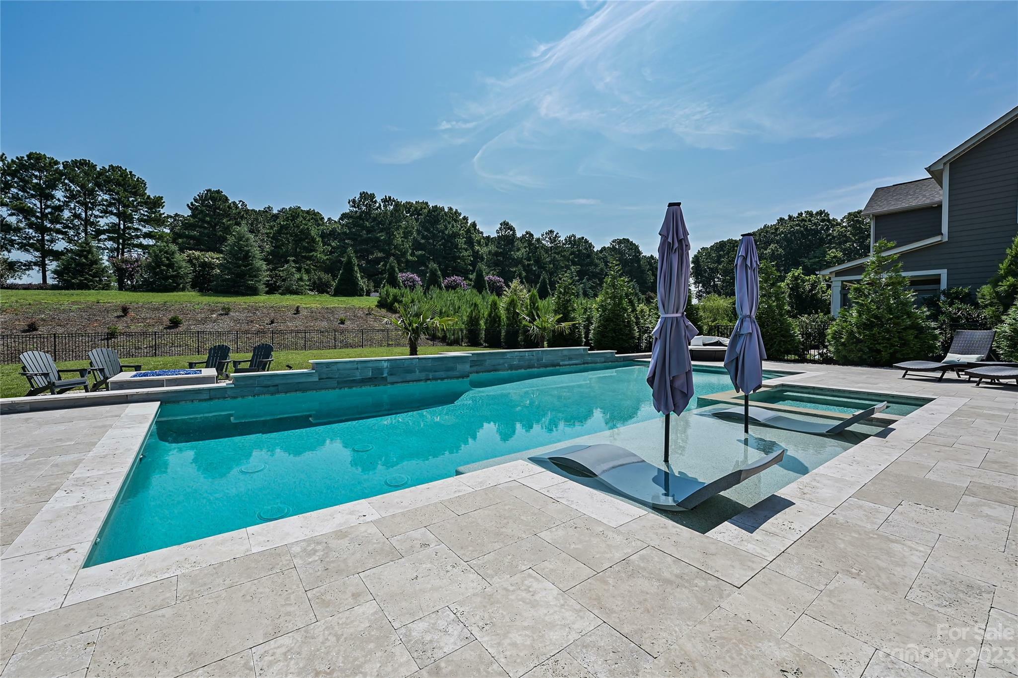 Property Photo: 5118 Hyannis Court NC 28104