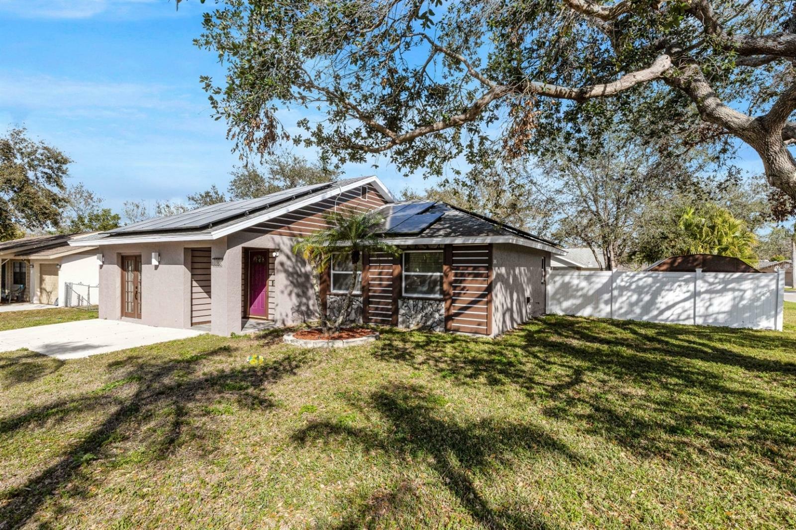 Property Photo: 3606 29th Street E FL 34208