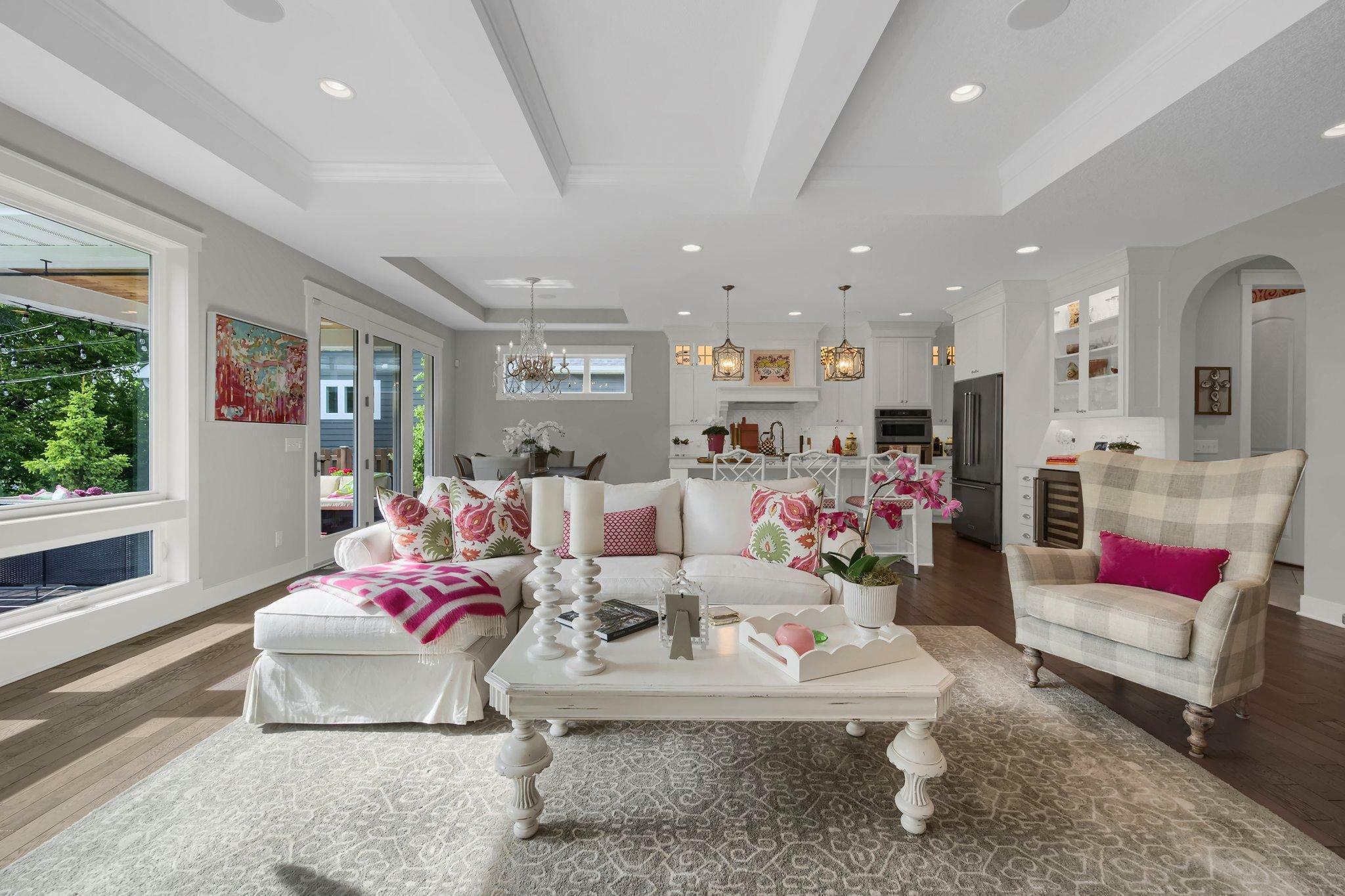 Property Photo: 6284 Montee Drive MN 55344
