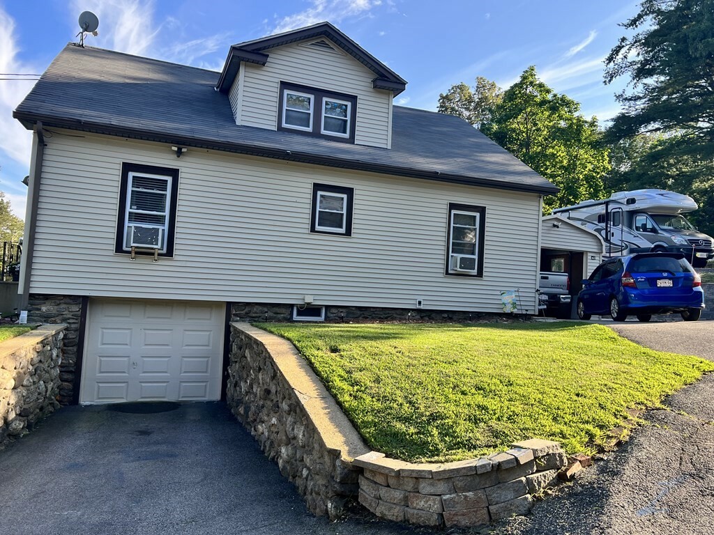 Property Photo: 187 Fiske Street MA 01550