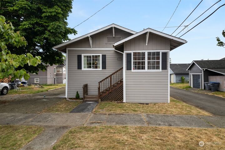 Property Photo:  409 N L Street  WA 98520 