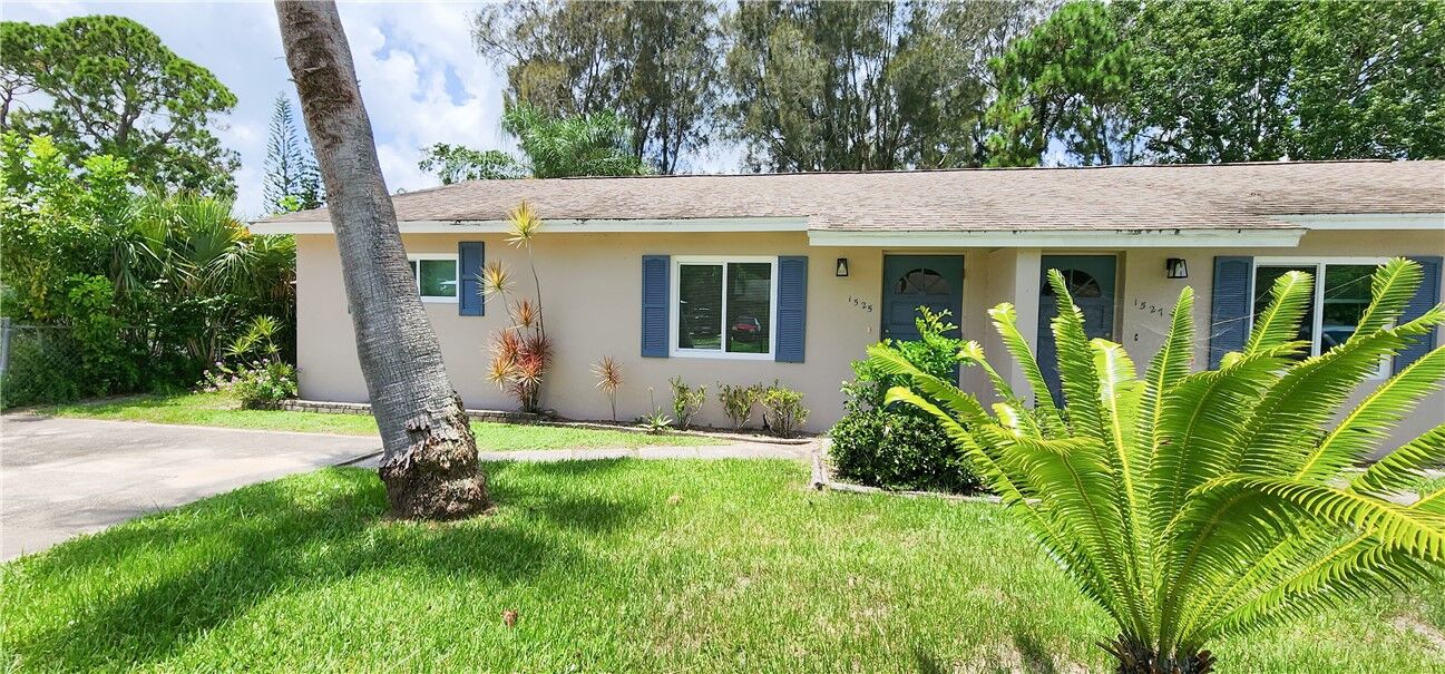 Property Photo:  1525 41st Avenue  FL 32960 