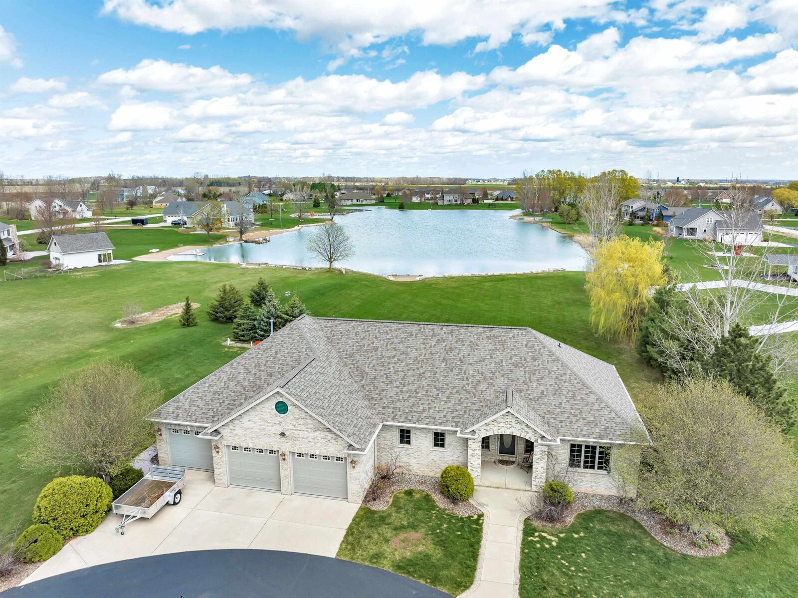 Property Photo: 2940 Gentle Hills Drive WI 54115