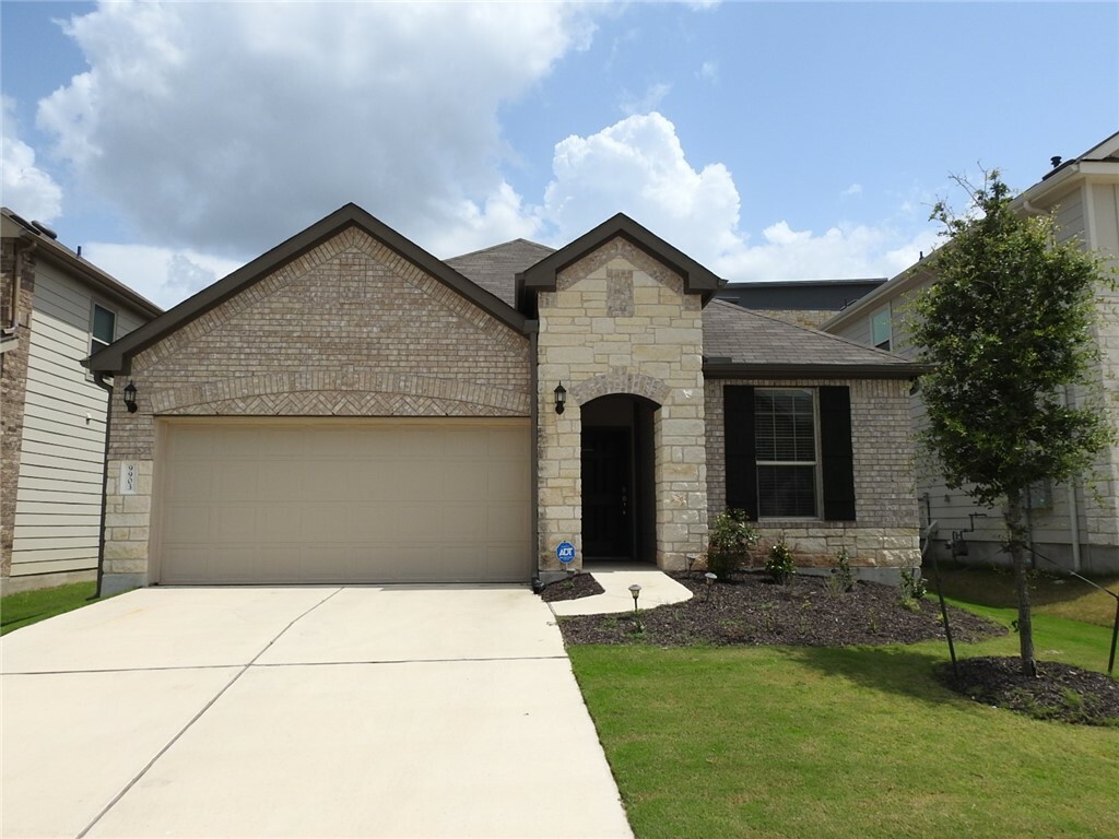 Property Photo:  9903 Quercia Drive  TX 78717 