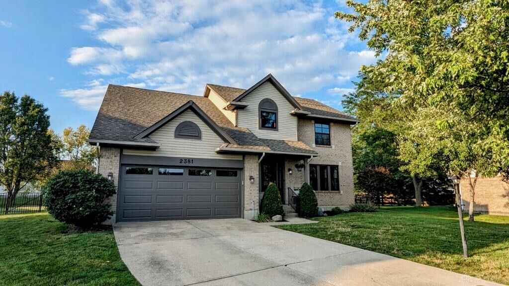 Property Photo:  2381 Bugleboy Court  OH 45342 