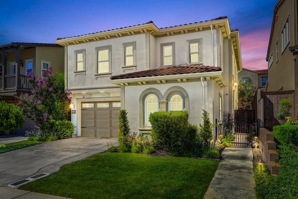 Property Photo:  7257 Santorini Way  CA 95762 
